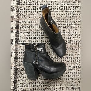 John Fluevog - Tinder boots